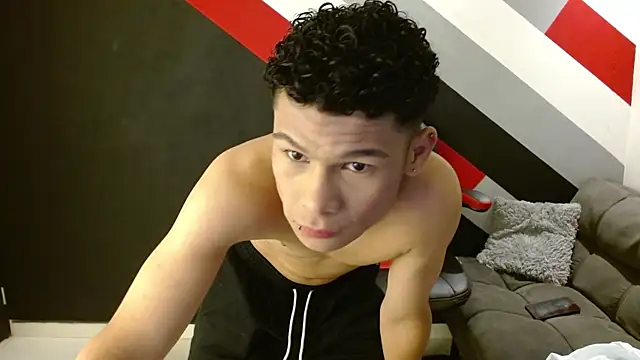 Billi TillXX online show from 10/24/25, 05:26