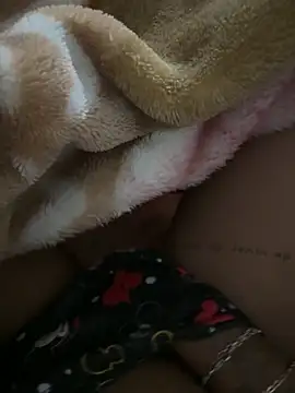 Malusafadinha00 online show from 05/31/26, 07:26