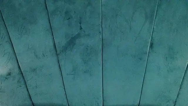 Aaron Eze online show from 10/29/25, 11:39