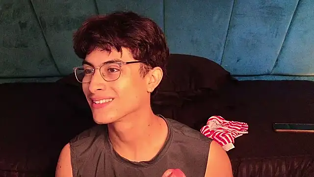 Aaron Eze online show from 01/18/26, 09:07