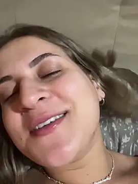 Snapshot of solmartins chatting on 12/20/25, 03:46 solmartins online show from 12/20/25, 03:46