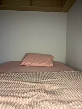 Snapshot of solmartins chatting on 02/26/26, 09:25 solmartins online show from 02/26/26, 09:25