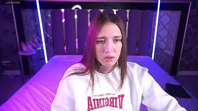 Snapshot of AmiraChase chatting on 03/03/26, 01:39 AmiraChase online show from 03/03/26, 01:39