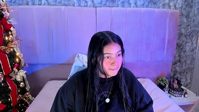 lilithst  online show from 12/21/25, 08:49