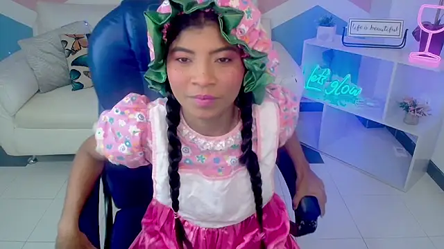 Miagreys1 online show from 10/31/25, 11:55