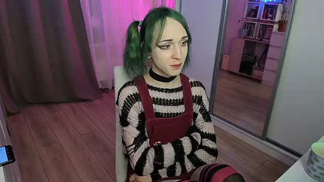 whoalexxa online show from 02/24/26, 01:42