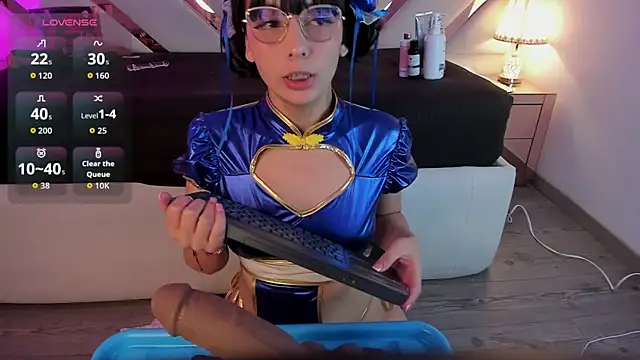 michelle cutee  online show from 02/07/26, 08:01