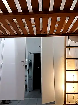 Snapshot of Geeni chatting on 10/19/25, 06:52 Geeni online show from 10/19/25, 06:52