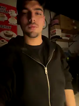 emir343475 online show from 11/18/25, 05:06