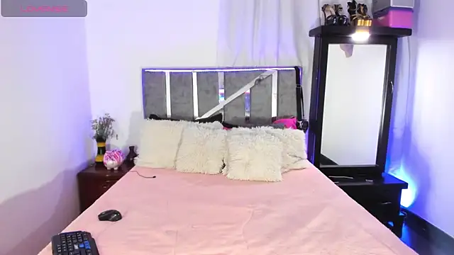 IvettePetit online show from 02/26/26, 12:09