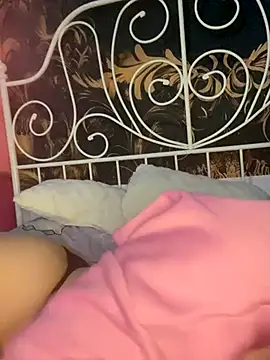 Snapshot of NatyNatasha1 chatting on 10/17/25, 05:37 NatyNatasha1 online show from 10/17/25, 05:37