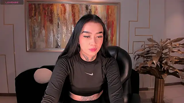 MeganCross1 online show from 11/26/25, 04:02