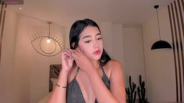 ScarlettBlaze  online show from 05/14/26, 12:01
