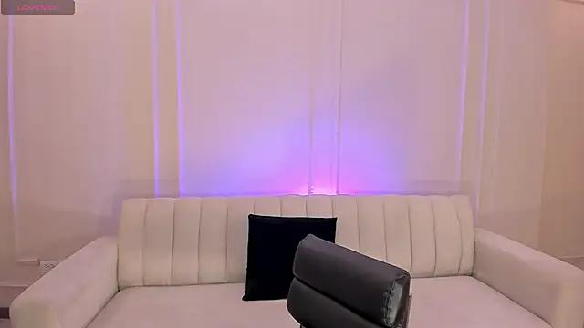 Snapshot of ScarlettBlaze_ chatting on 06/04/26, 12:11 ScarlettBlaze online show from 06/04/26, 12:11