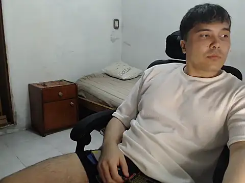 CuteAlexBoy online show from 04/08/26, 08:53