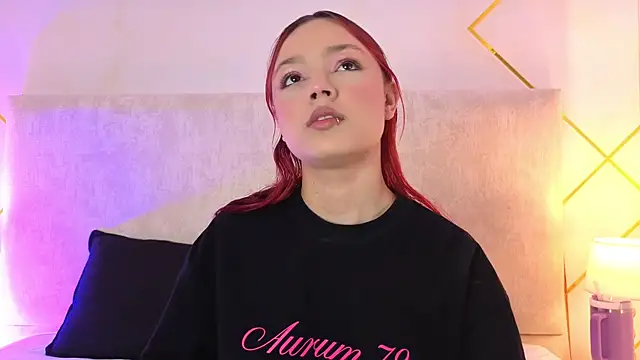 Martinaa Garcia online show from 05/25/26, 07:42