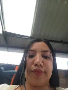 Snapshot of Lunaira_Deep chatting on 07/18/26, 09:40 Lunaira Deep online show from 07/18/26, 09:40