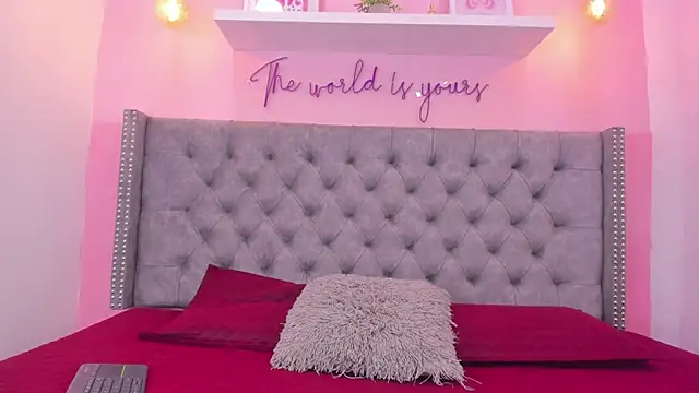 Sophiia 77 online show from 02/24/26, 07:45