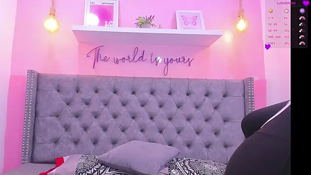 Sophiia 77 online show from 03/27/26, 09:03