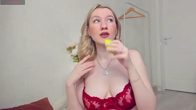 LinaRayy online show from 02/20/26, 01:02