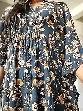 Ratri-Biswas online show from 11/18/25, 09:58