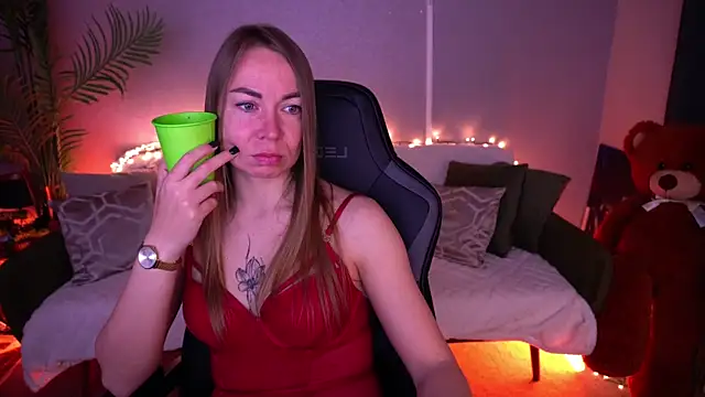 VixenMuse online show from 04/13/26, 08:25