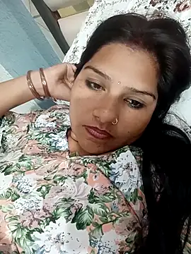 Vanshika1432 online show from 10/27/25, 05:17