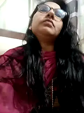 Vanshika1432 online show from 10/28/25, 05:22