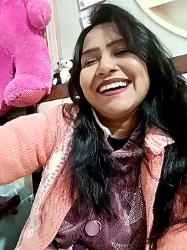 Vanshika1432 online show from 12/16/25, 05:01