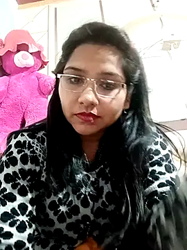 Vanshika1432 online show from 12/20/25, 04:58