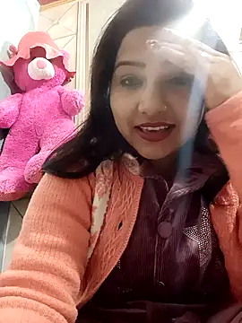 Vanshika1432 online show from 01/10/26, 04:58