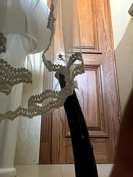 titi23557 online show from 10/25/25, 07:41