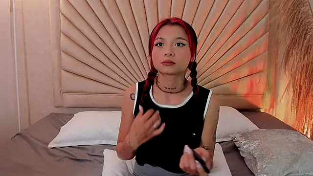 Emma duff online show from 11/22/25, 12:15