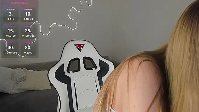 bella xx   online show from 01/12/26, 03:12