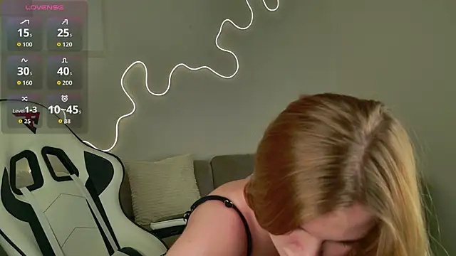 bella xx   online show from 04/14/26, 02:06