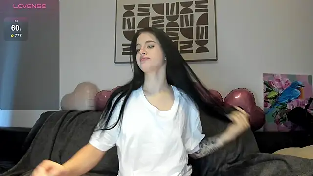 LexiSinnn online show from 11/27/25, 08:16