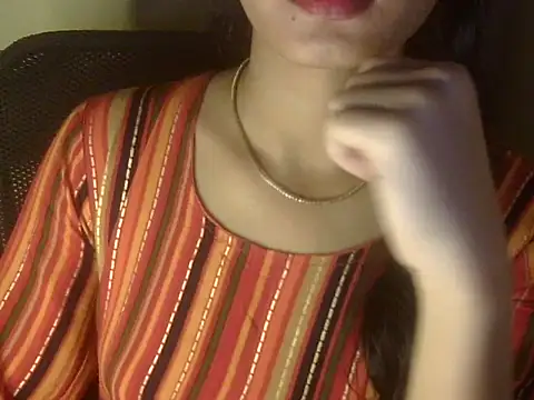 Snapshot of Shezi_N chatting on 02/20/26, 05:13 Shezi N online show from 02/20/26, 05:13