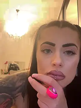 Barbie 1312 online show from 11/05/25, 03:23