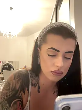 Barbie 1312 online show from 11/19/25, 03:23