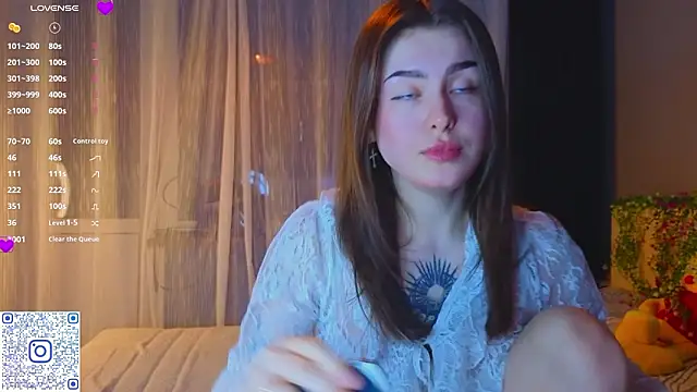 TinyMollys online show from 02/26/26, 05:23