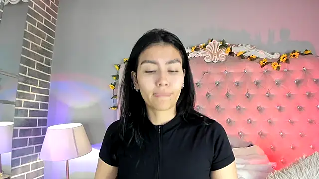 TanyaBello online show from 06/04/26, 04:29