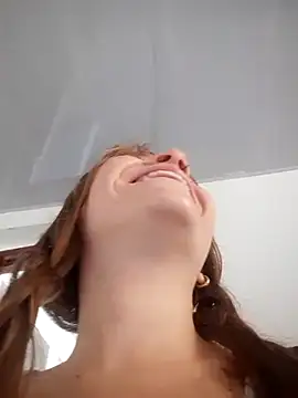 bambiluly online show from 10/20/25, 03:12