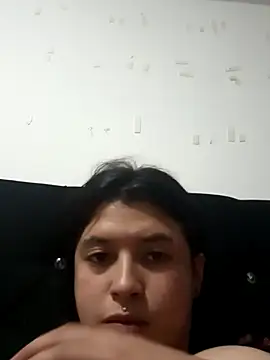 petite coral online show from 01/14/26, 02:39