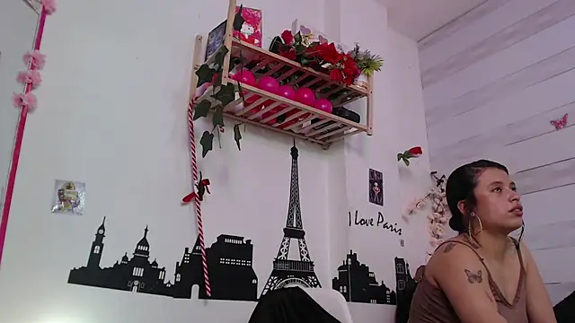 petite coral online show from 06/22/26, 02:46