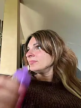 kinkysarahx online show from 05/26/26, 12:12