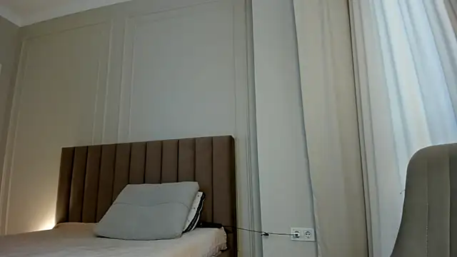 yourerror 404 online show from 11/22/25, 04:44