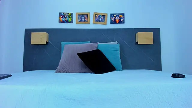 iamdoll online show from 04/13/26, 07:41