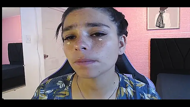 lissy160920 online show from 10/28/25, 01:03