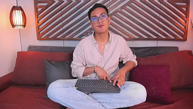 JohnBelRose online show from 12/17/25, 07:53