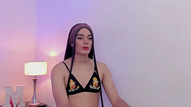 Amelia Brixton online show from 04/17/26, 07:00